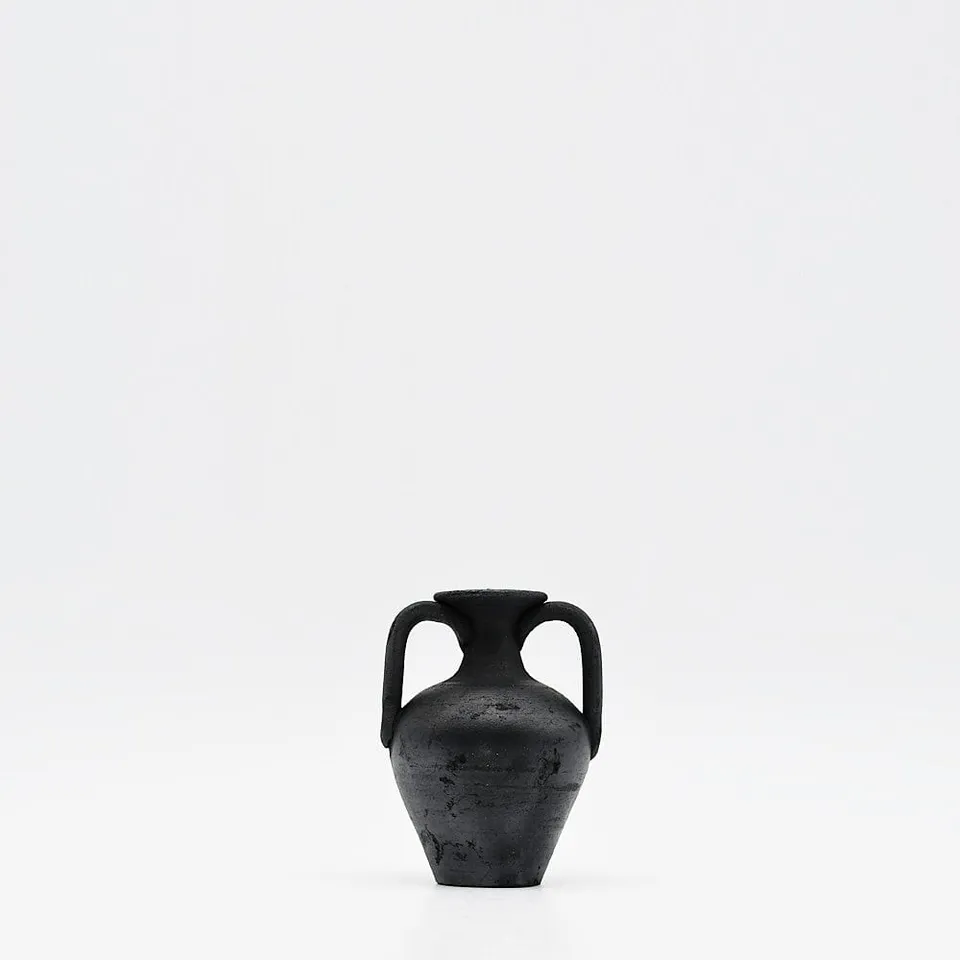 luisa-paix-o-pot-bisalh-es-9cm-terre-cuite-noire-artisanale image 1