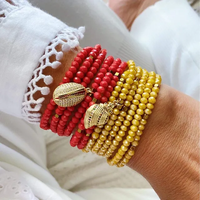 luisa-paix-o-bijoux-du-portugal-bracelet-perles-de-verre-rouge-r-glable image 1