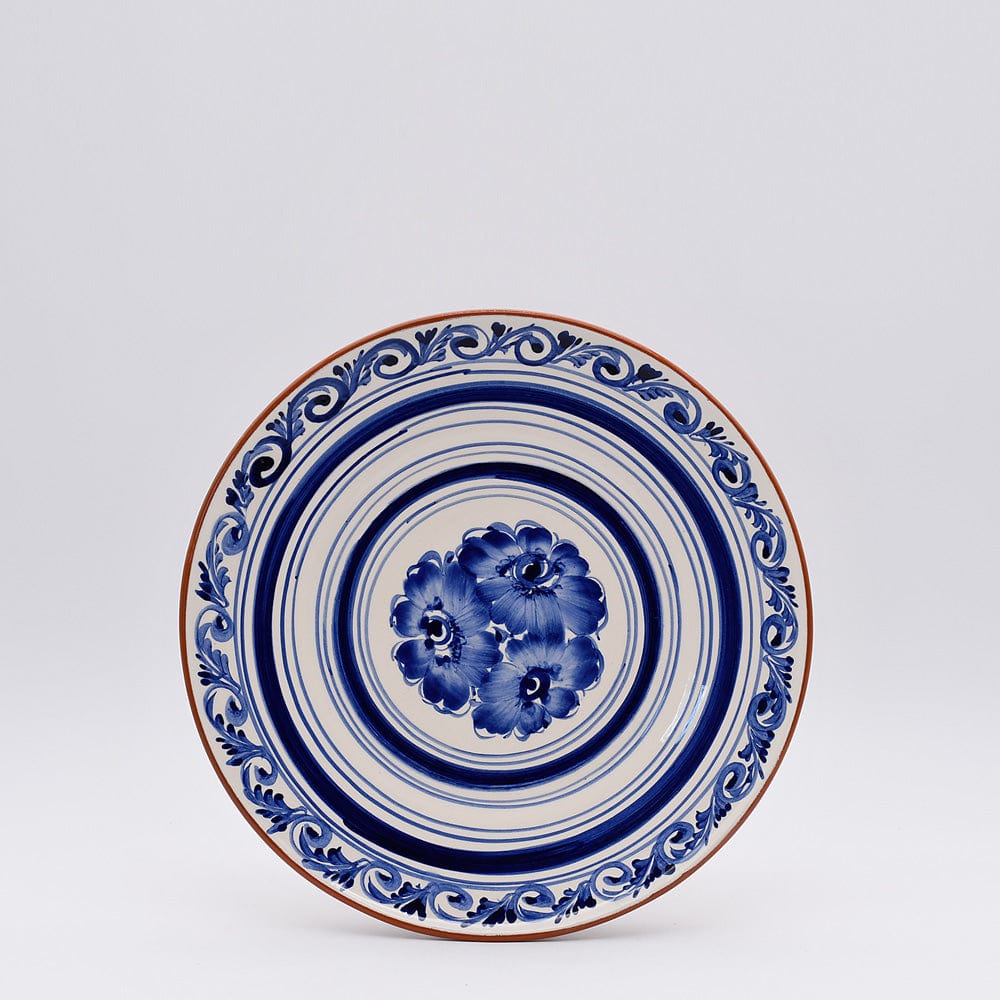 luisa-paix-o-assiette-terre-cuite-23-cm-bleue-fait-main image 1