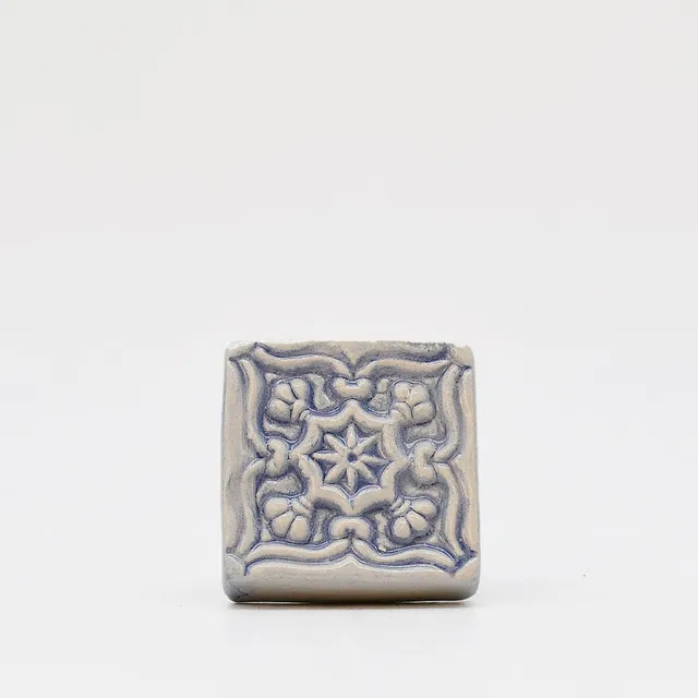 luisa-paix-o-d-coration-bouchon-c-ramique-azulejo-conique image 1