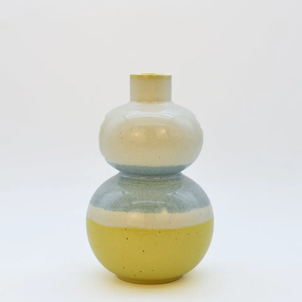 luisa-paix-o-sintonia-vase-en-gr-s-22-cm-c-ramique-brillante image 1
