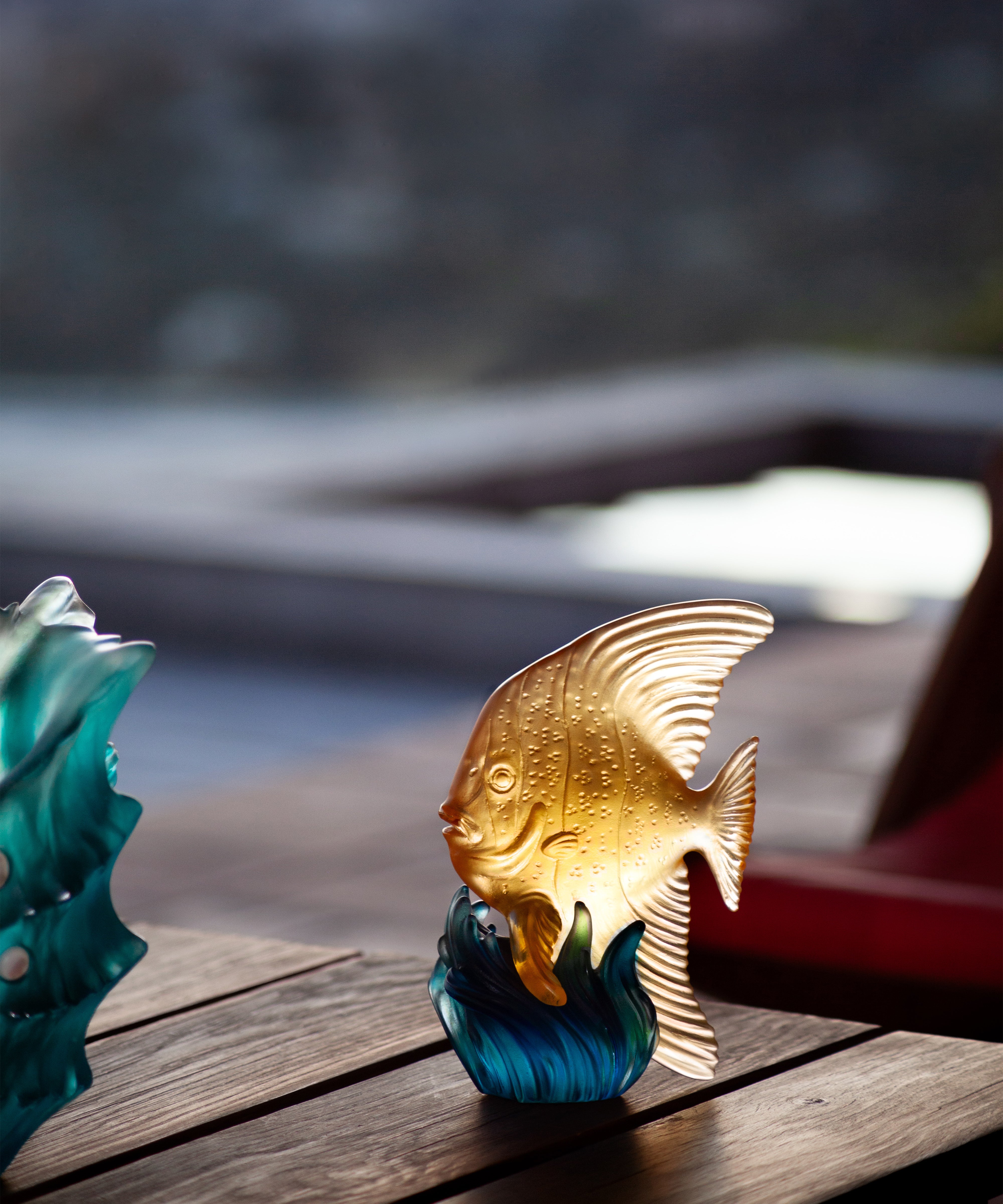 daum-univers-animalier-maya-platax-sculpture-moyen-mod-le-jaune-bleu image 4