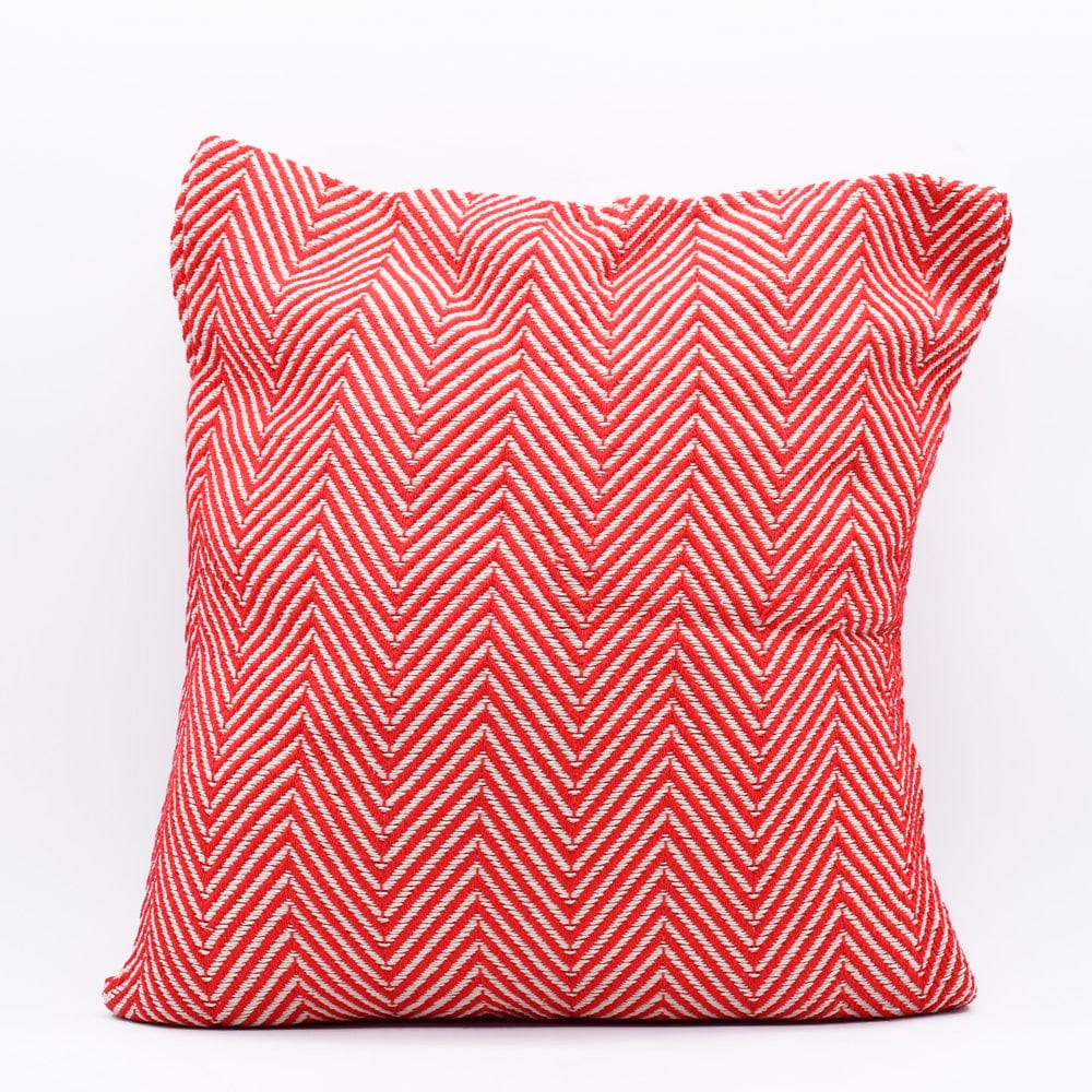luisa-paix-o-chevrons-housse-de-coussin-50x50-rouge image 1