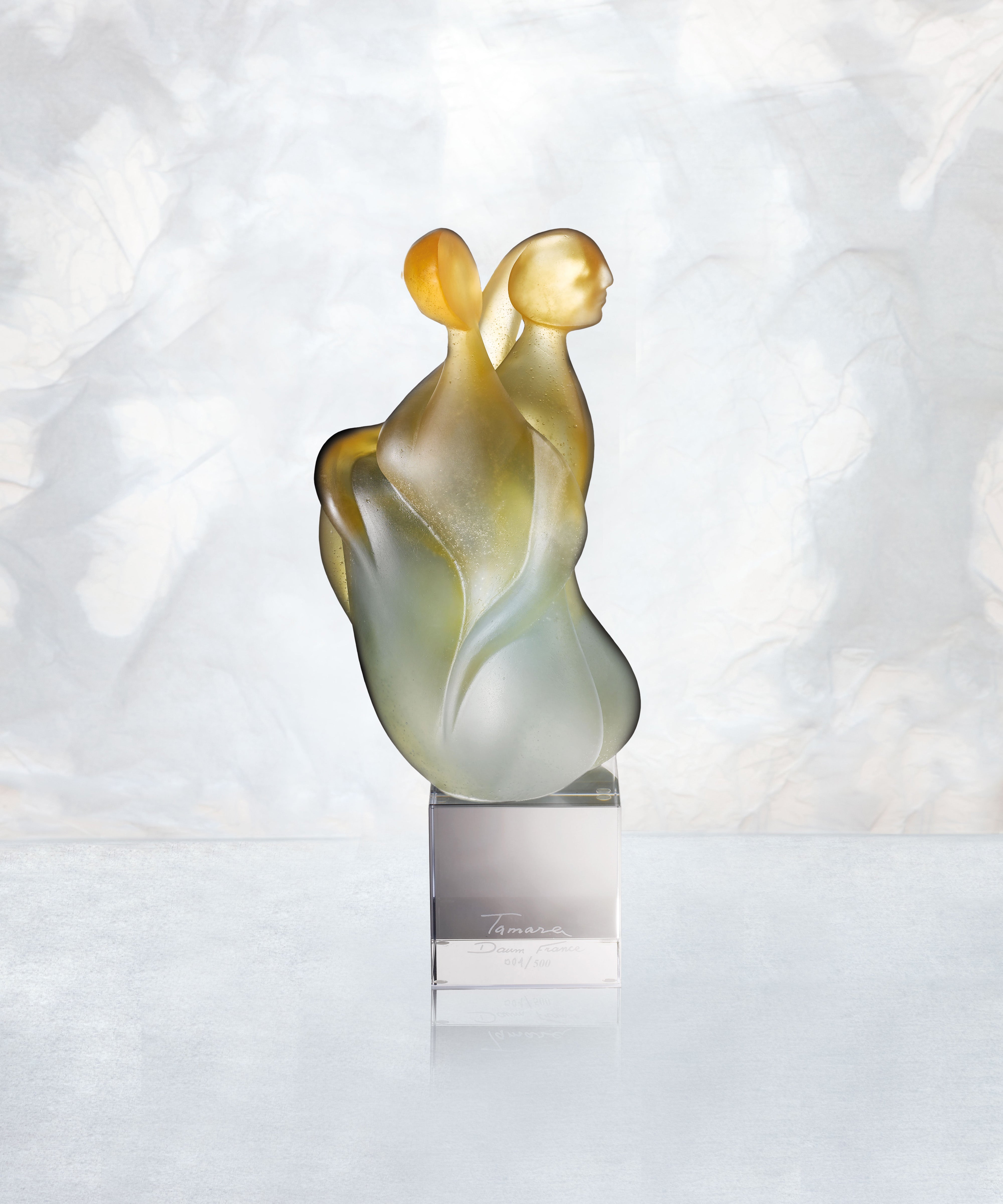 daum-double-je-tamara-kvesitadze-sculpture-femme-cristal image 2