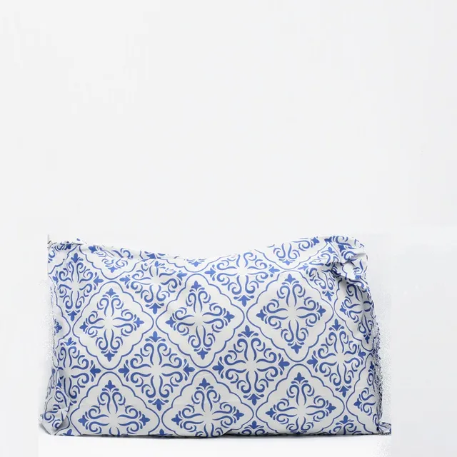 luisa-paix-o-azulejos-taie-d-oreiller-coton-60x60-bleu-blanc image 1