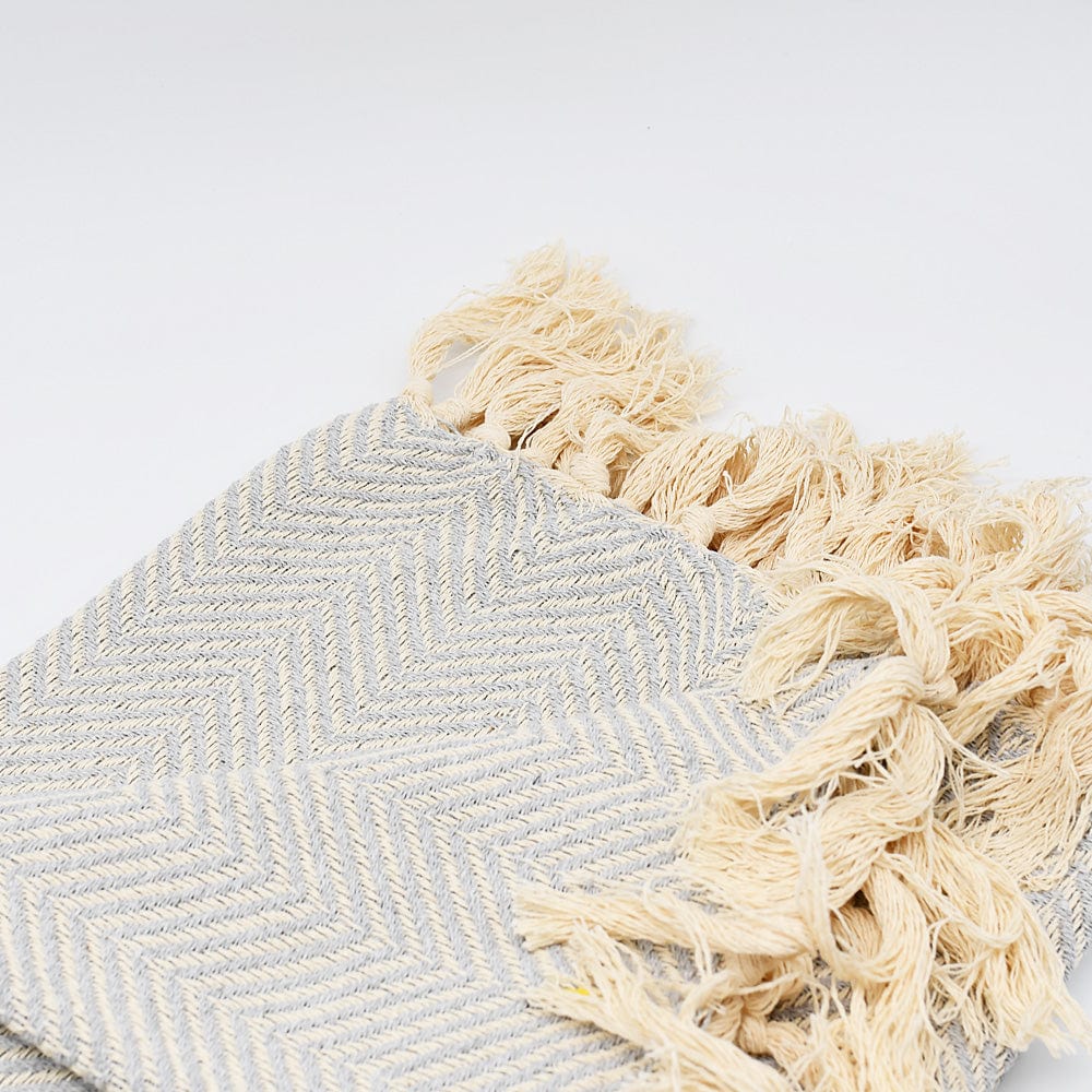 luisa-paix-o-linge-portugal-plaid-chevrons-gris-clair-200x135 image 3