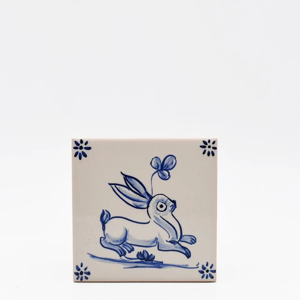 luisa-paix-o-azulejos-carreau-fa-ence-11x11-cm-motif-lapin-bleu image 1
