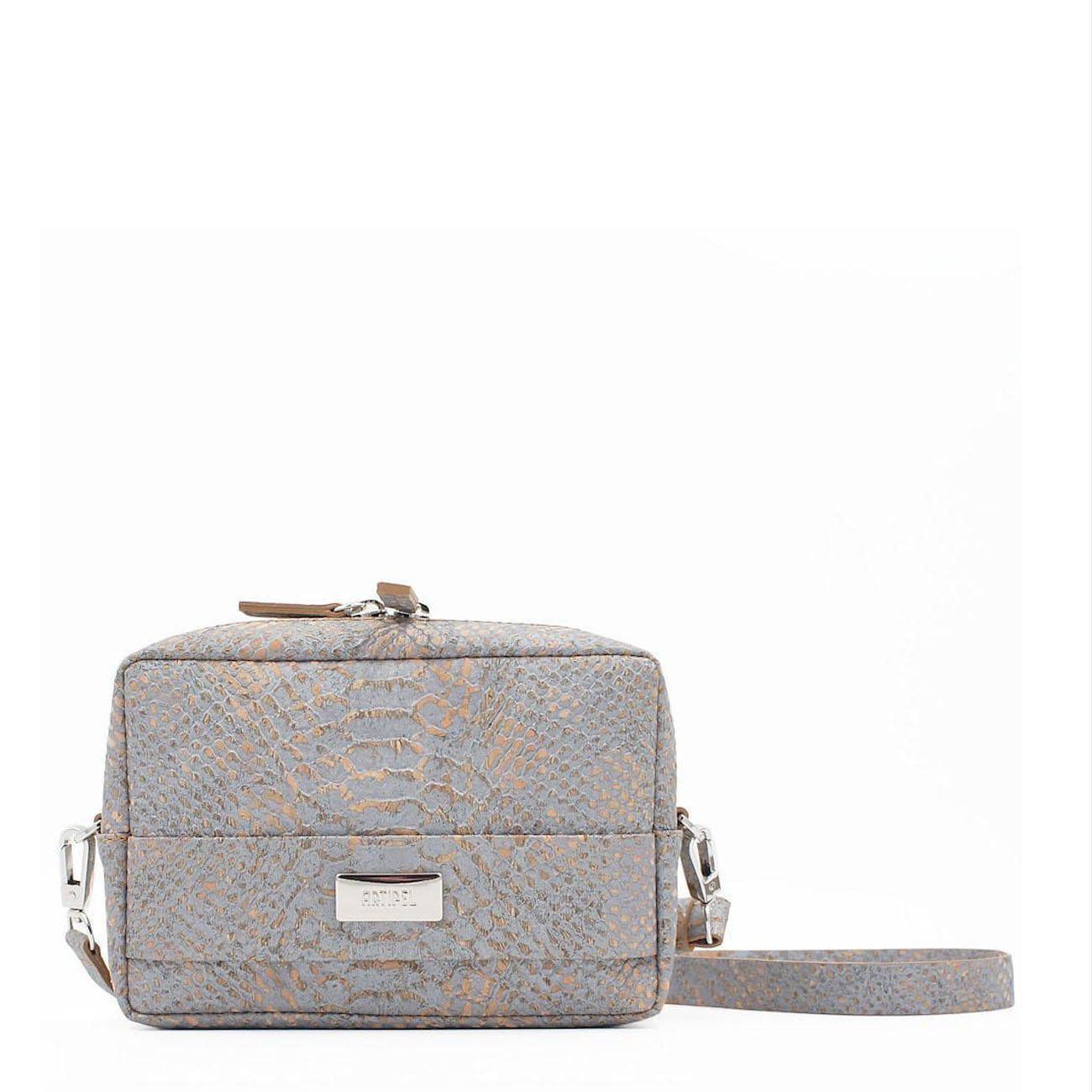 luisa-paix-o-accessoires-du-portugal-sac-banane-li-ge-gris-20cm image 1