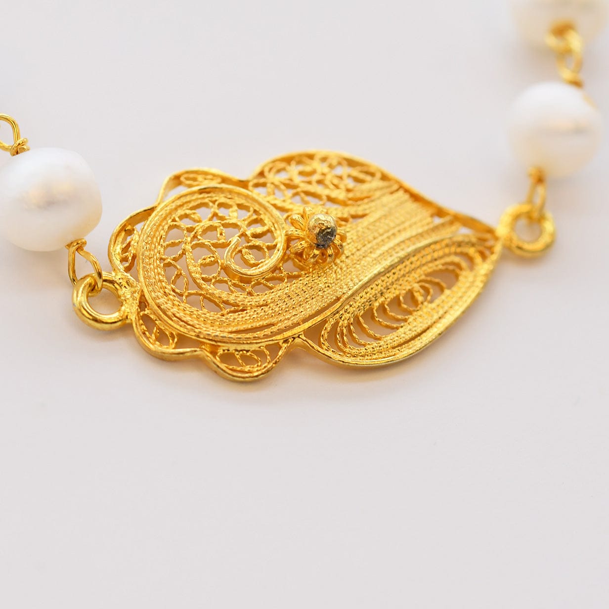 luisa-paix-o-cora-o-de-viana-collier-perles-filigrane-dor-44-cm image 3