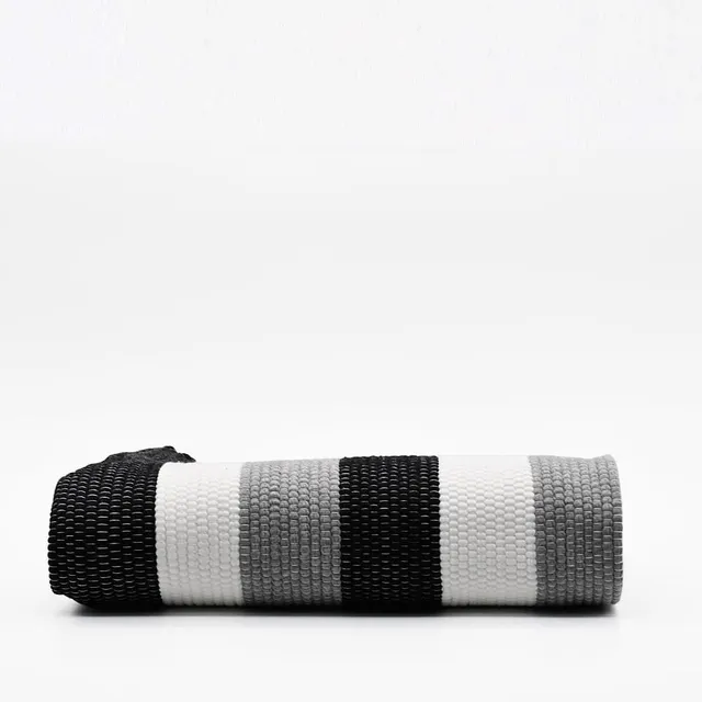 luisa-paix-o-tapis-coton-ray-gris-100x50-tiss-main image 1