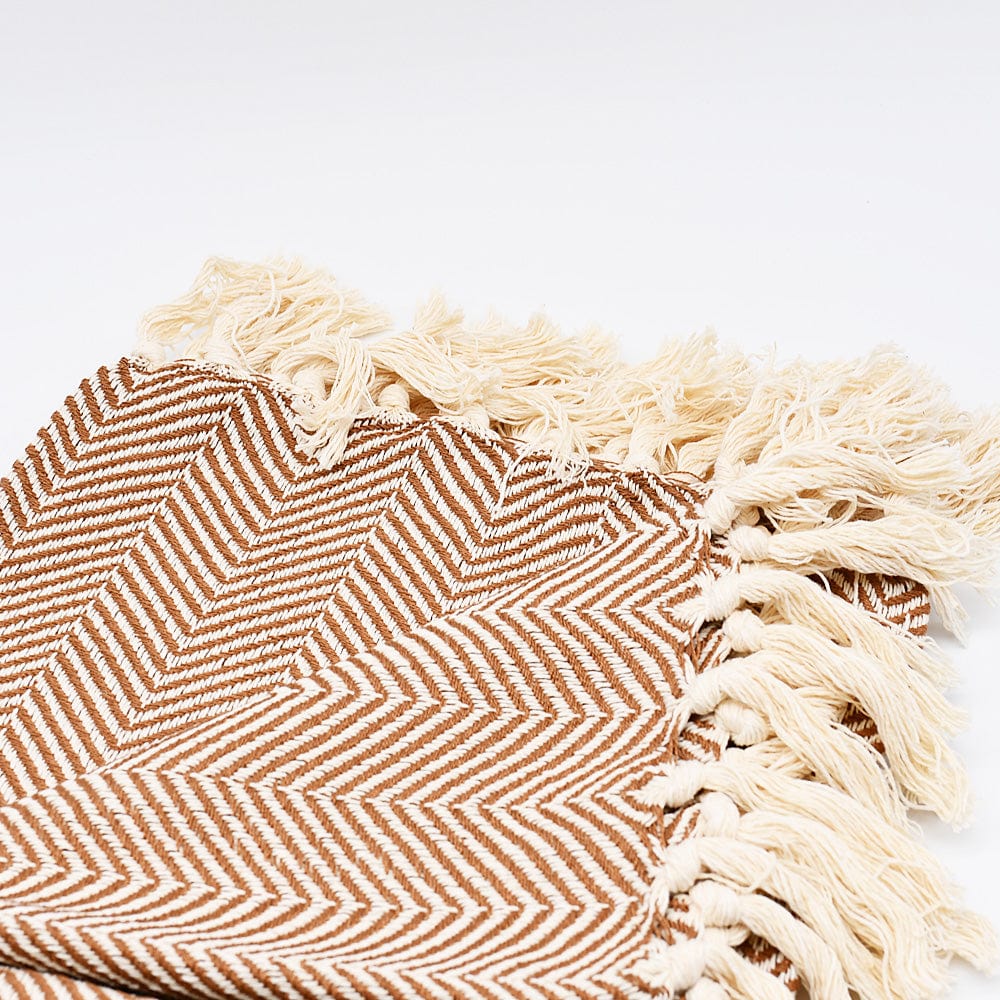 luisa-paix-o-plaid-chevrons-couverture-coton-camel image 3