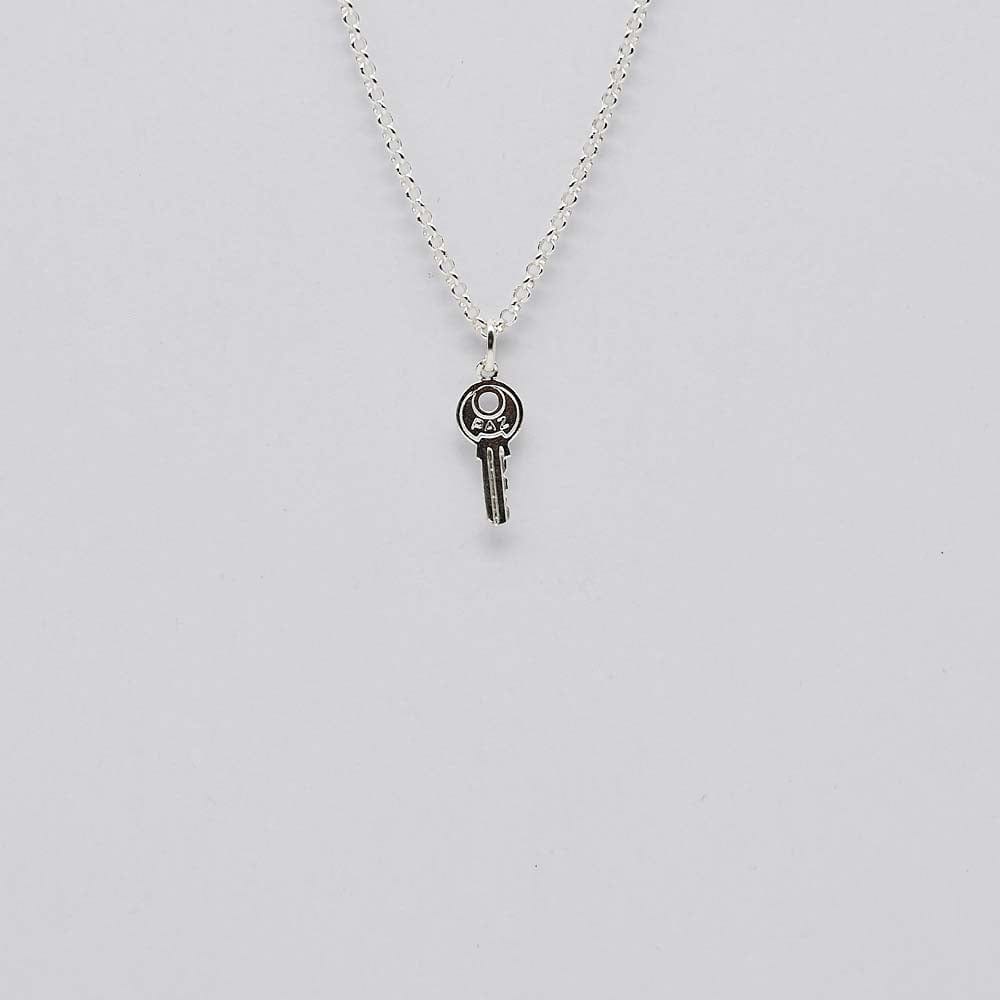luisa-paix-o-chave-da-felicidade-charm-argent-cl image 1
