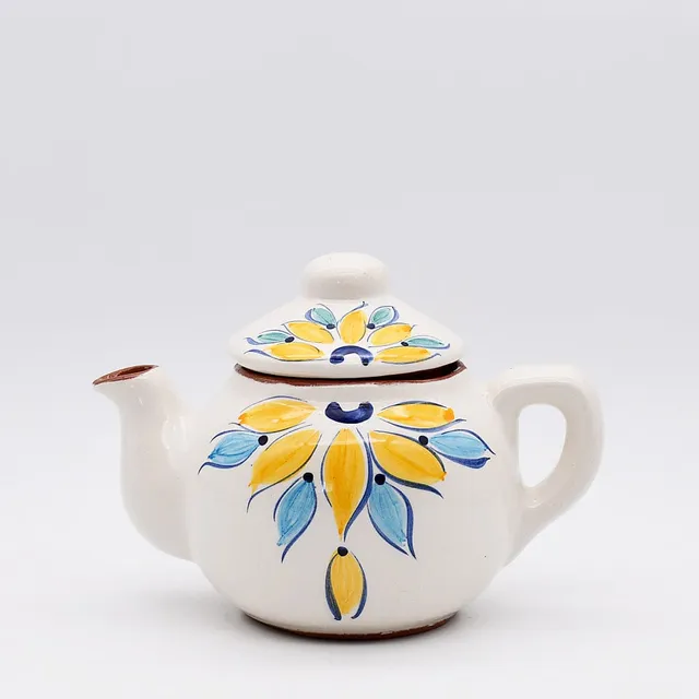 luisa-paix-o-vaisselle-portugaise-th-i-re-terre-cuite-jaune-0-7l image 1