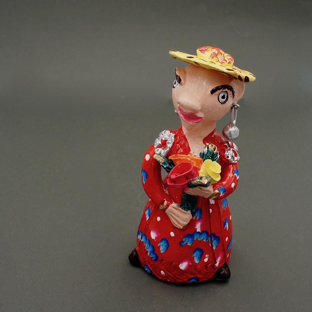 luisa-paix-o-boneca-com-flores-20-cm-statuette-j-lia-c-ta image 4