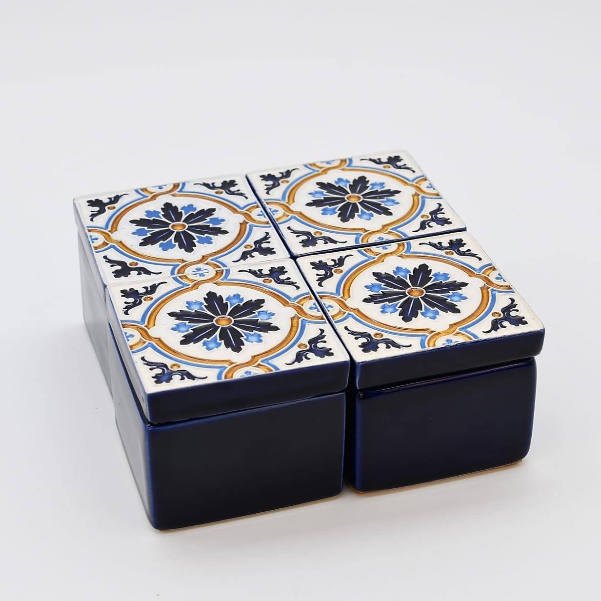 luisa-paix-o-vaisselle-portugaise-bo-te-azulejos-bleu-6x6-cm image 6