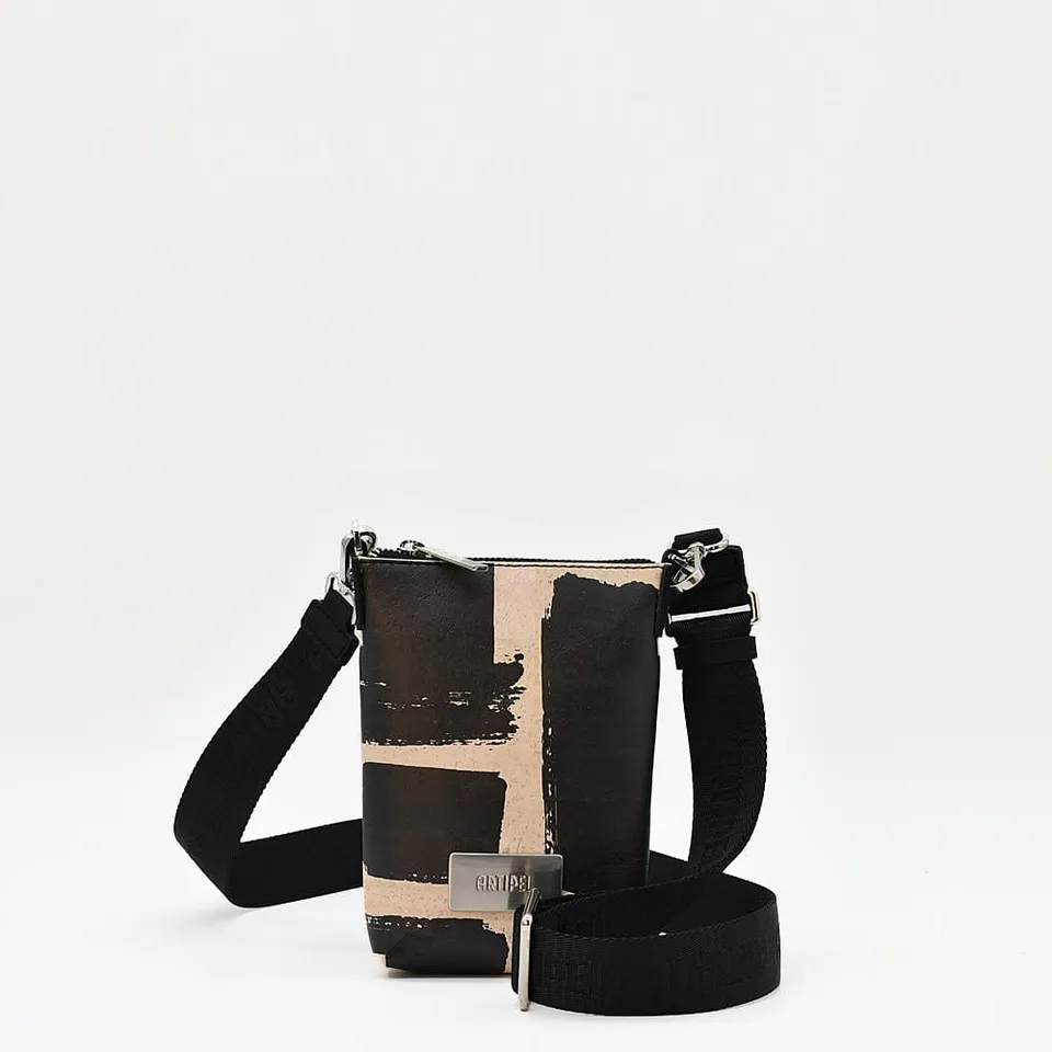 luisa-paix-o-sac-bourse-li-ge-bandouli-re-vegan-13cm image 1
