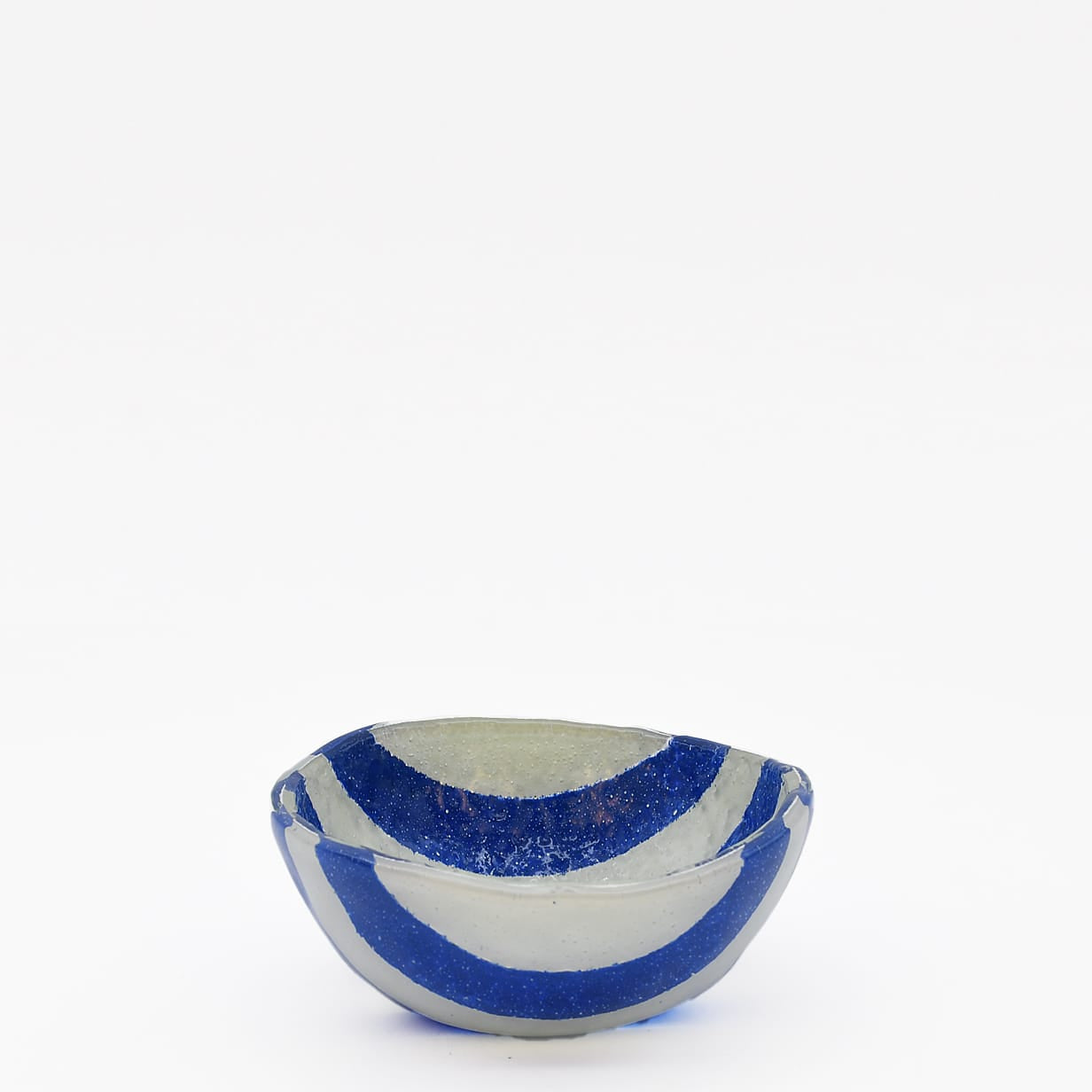 luisa-paix-o-marinha-grande-saladier-en-verre-bleu-13-cm image 1
