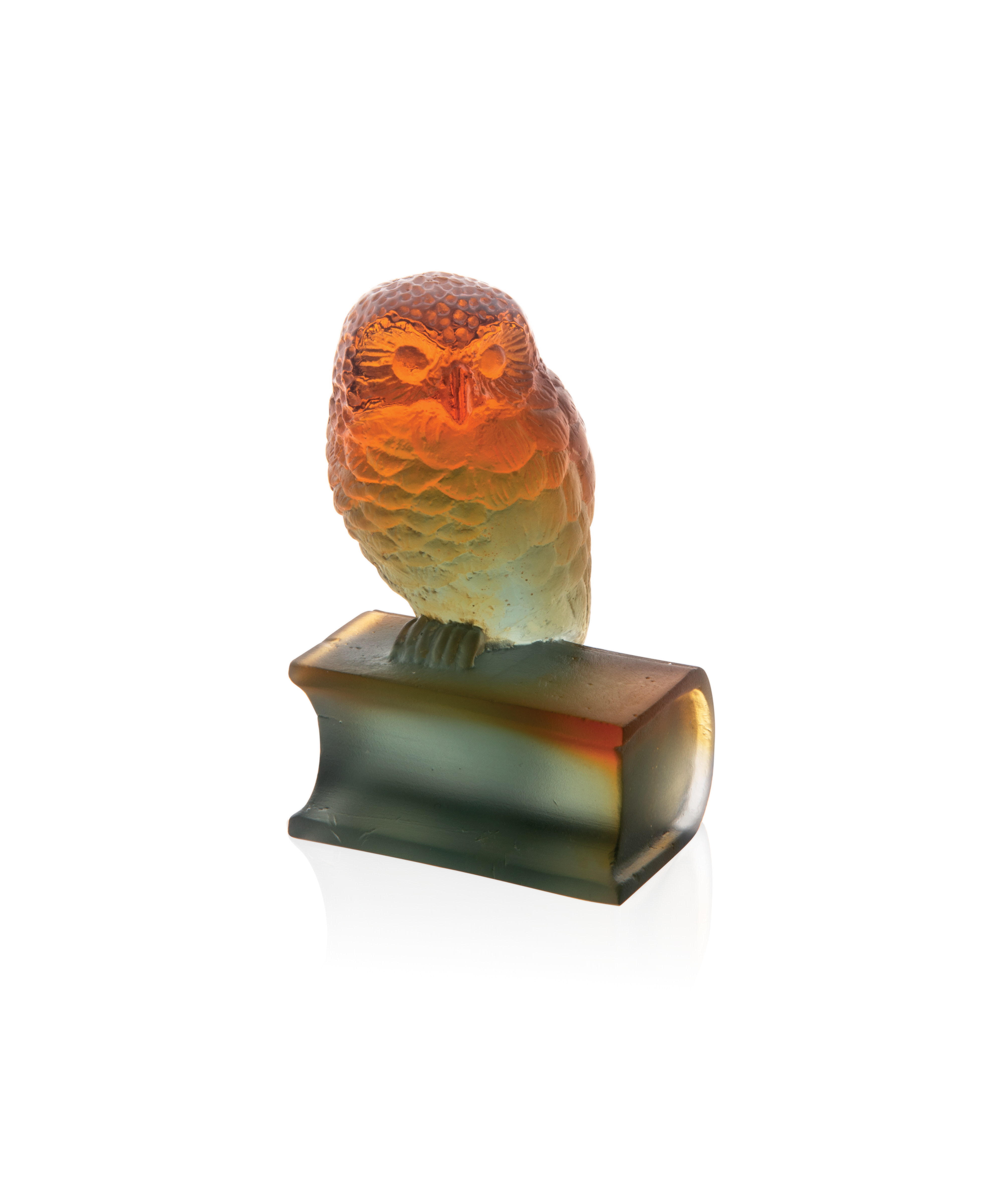 daum-univers-animalier-chouette-sur-livre-sculpture-ambre-gris image 1