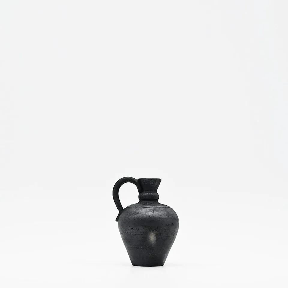 luisa-paix-o-pot-terre-cuite-noire-bisalh-es-9-cm image 1