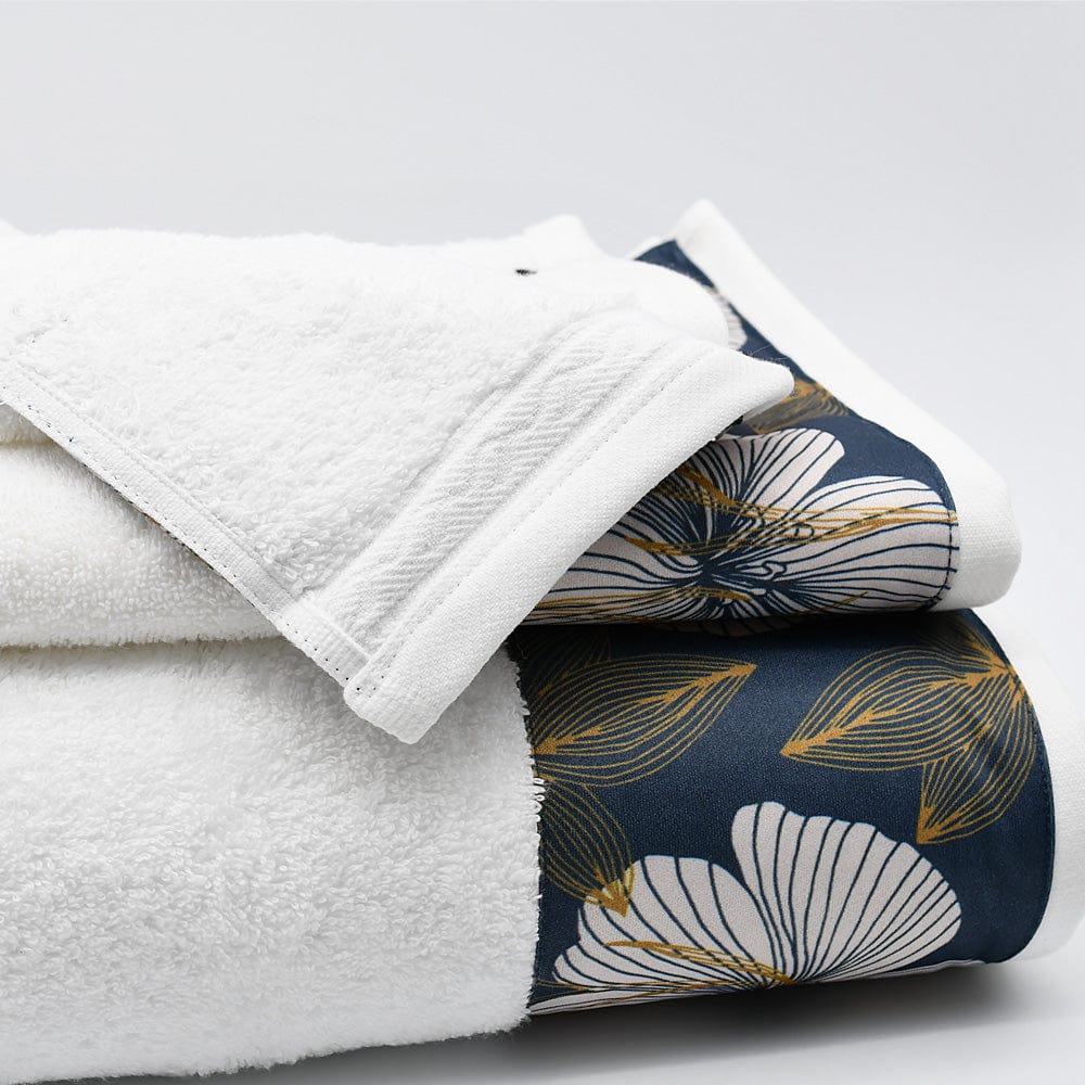 luisa-paix-o-linge-de-maison-alina-parure-de-bain-coton-blanc-bleu image 3