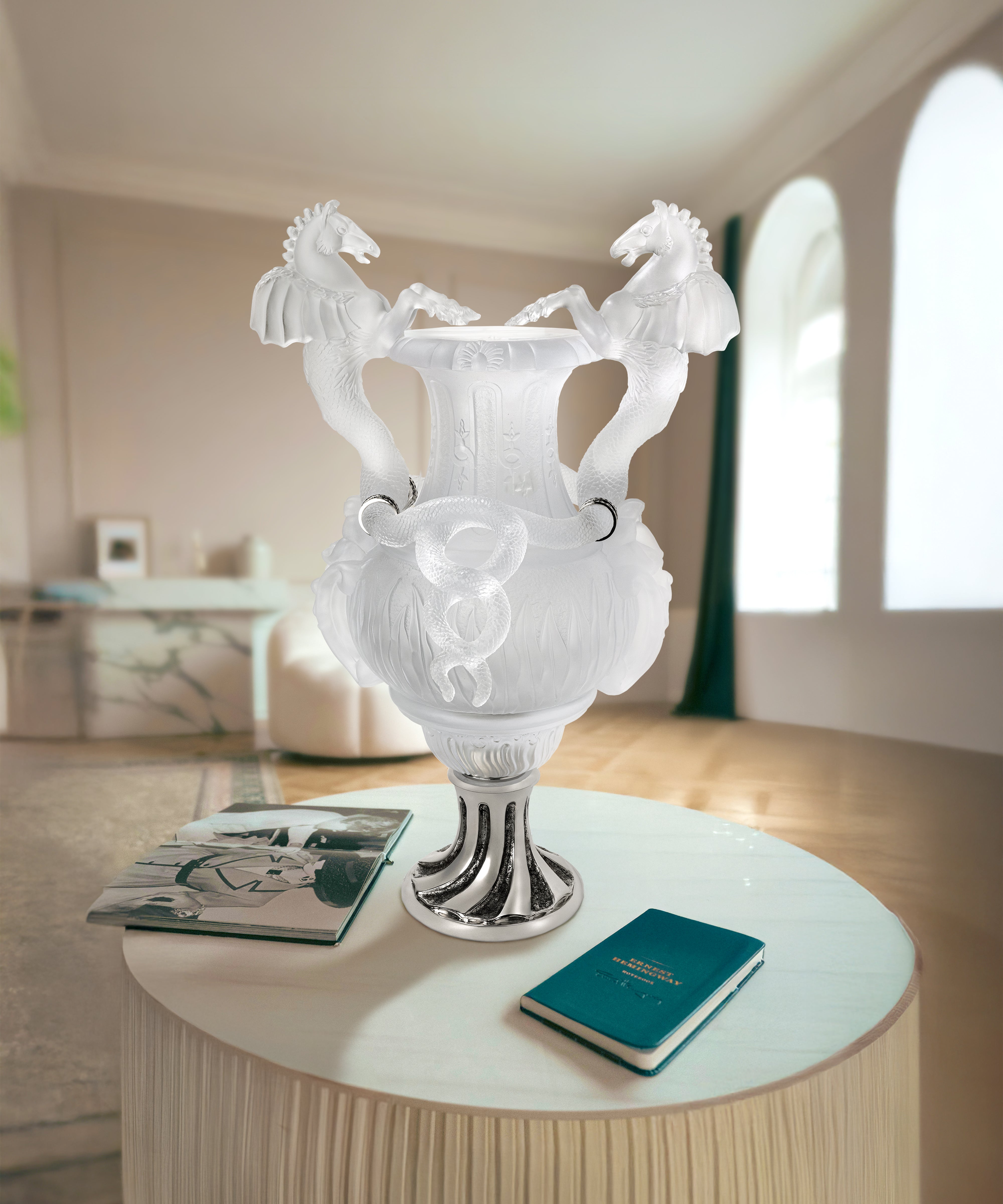 daum-univers-animalier-vase-chevaux-ail-s-blanc-8-ex image 4