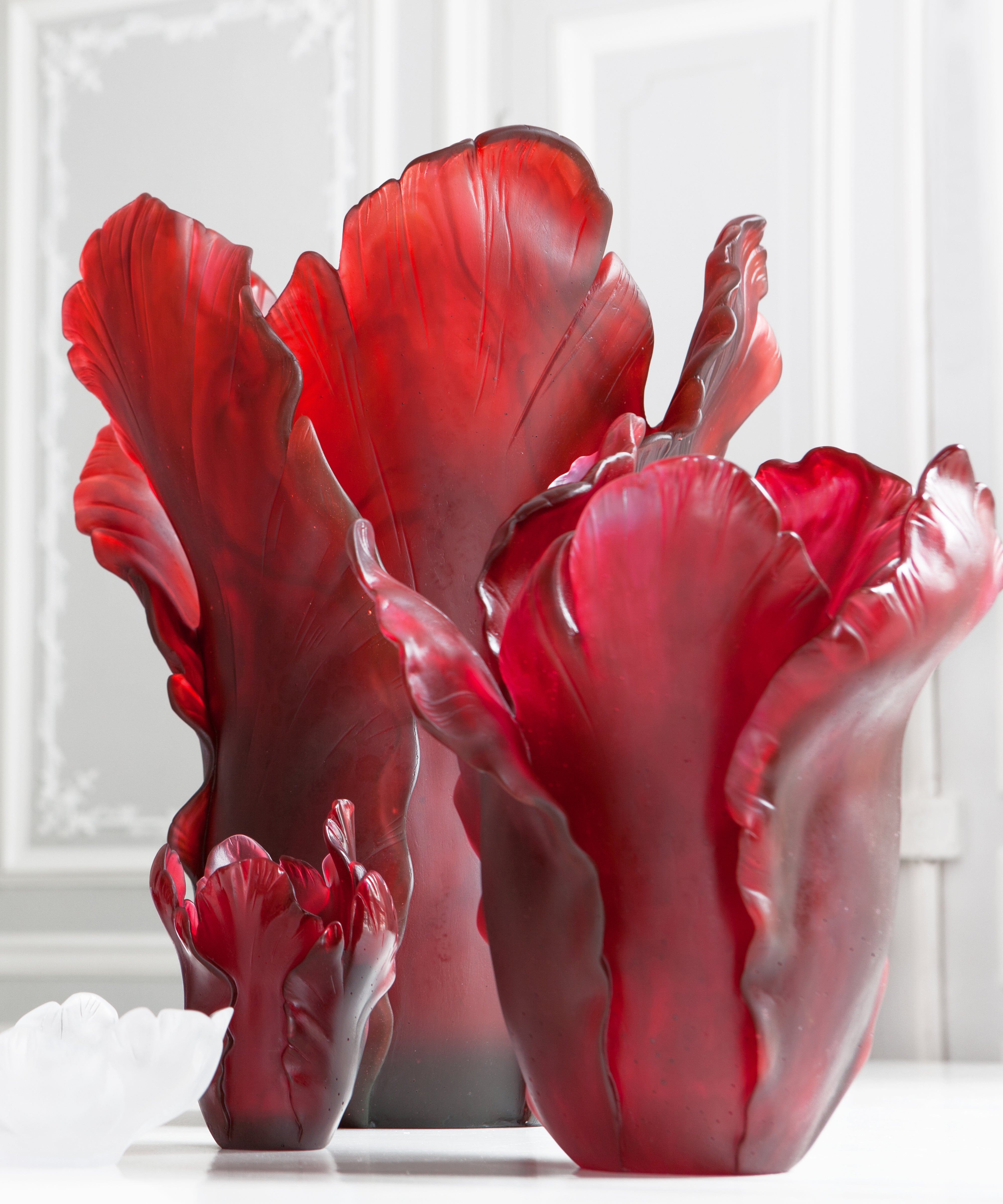 daum-tulipe-vase-magnum-vase-rouge-dor-50ex image 2