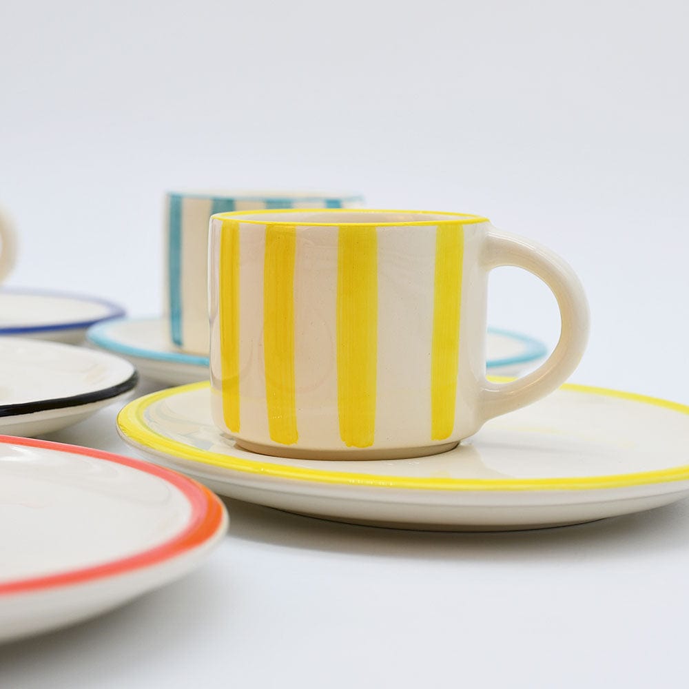 luisa-paix-o-costa-nova-mar-tasse-caf-jaune-sous-tasse image 2