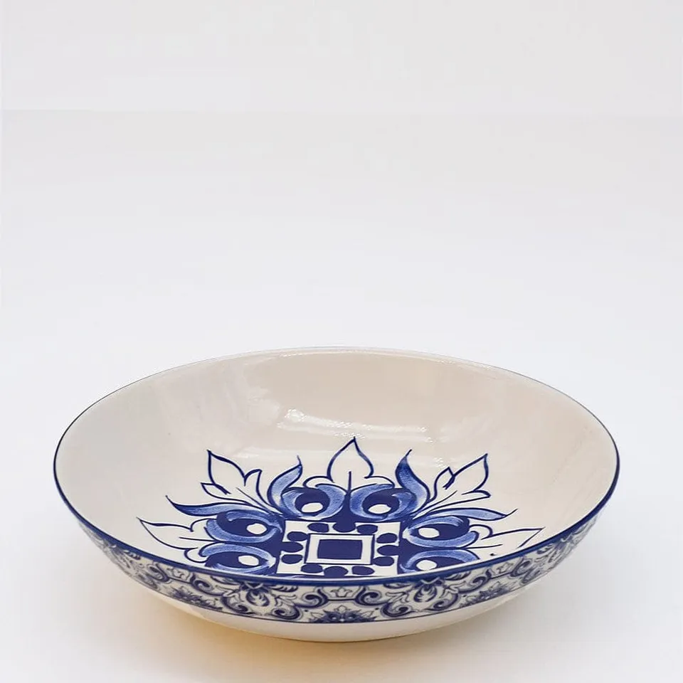 luisa-paix-o-bras-o-saladier-c-ramique-bleu-25cm image 1