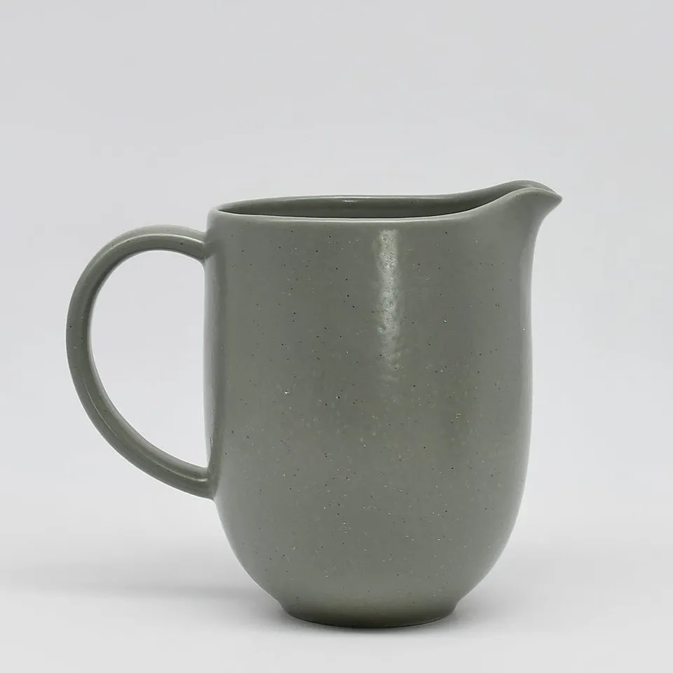 luisa-paix-o-pacifica-carafe-en-gr-s-artichaut-1-7l image 1