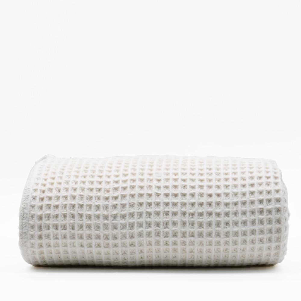 luisa-paix-o-linge-de-maison-du-portugal-plaid-coton-gaufr-blanc-cass-200x140 image 1