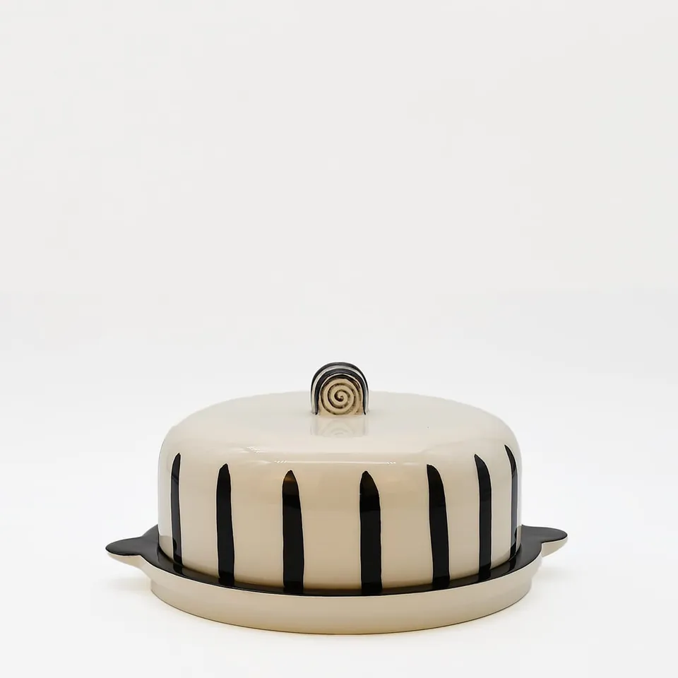 luisa-paix-o-costa-nova-mar-plateau-fromage-cloche-noir-24cm image 1