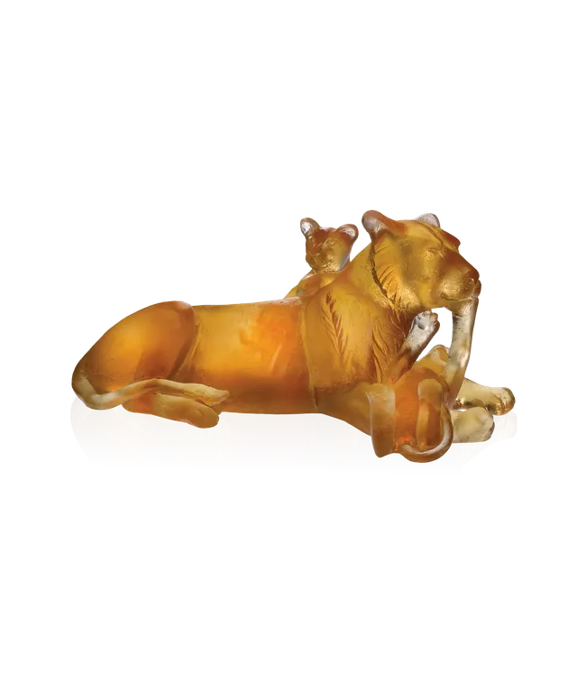 daum-univers-animalier-maternity-lion-sculpture-cristal image 1