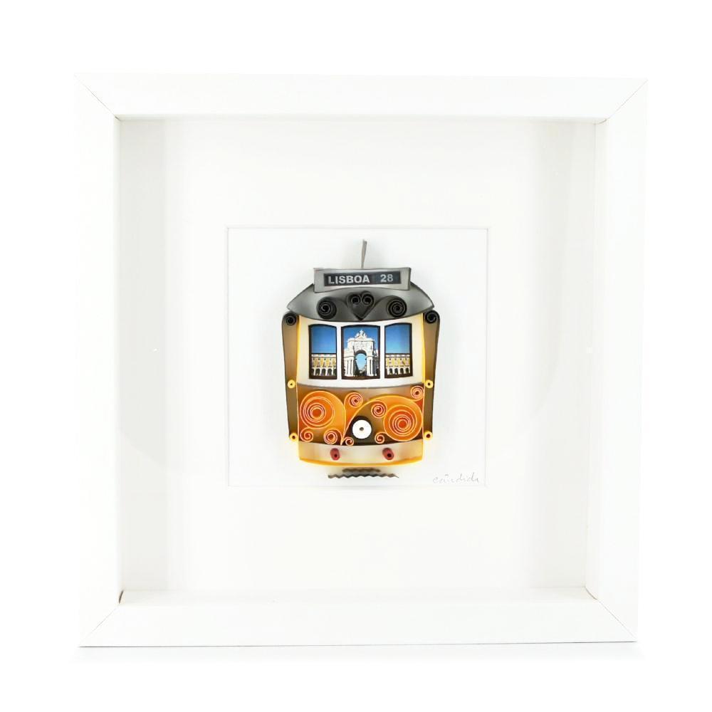 luisa-paix-o-tableau-paperolles-electrico-28-tramway-lisbonne image 1