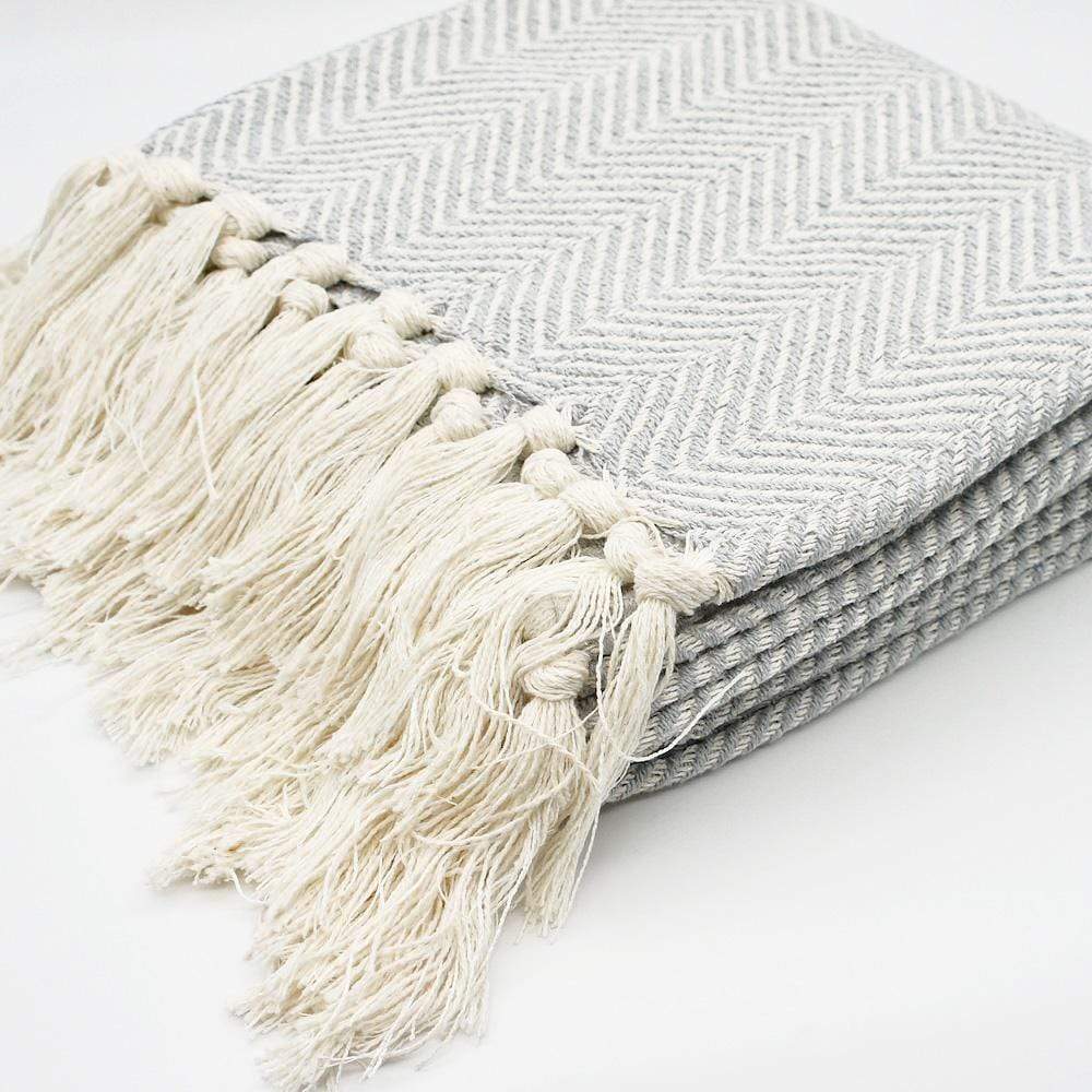 luisa-paix-o-linge-plaid-coton-gris-chevrons-135x200 image 3