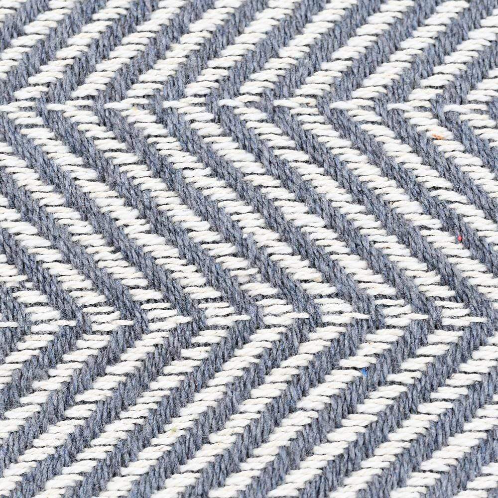 luisa-paix-o-chevrons-plaid-coton-bordeaux-200x135-cm image 3