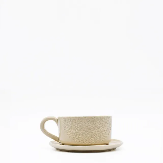 luisa-paix-o-carimbada-tasse-et-sous-tasse-beige-12-cm-c-ramique image 1