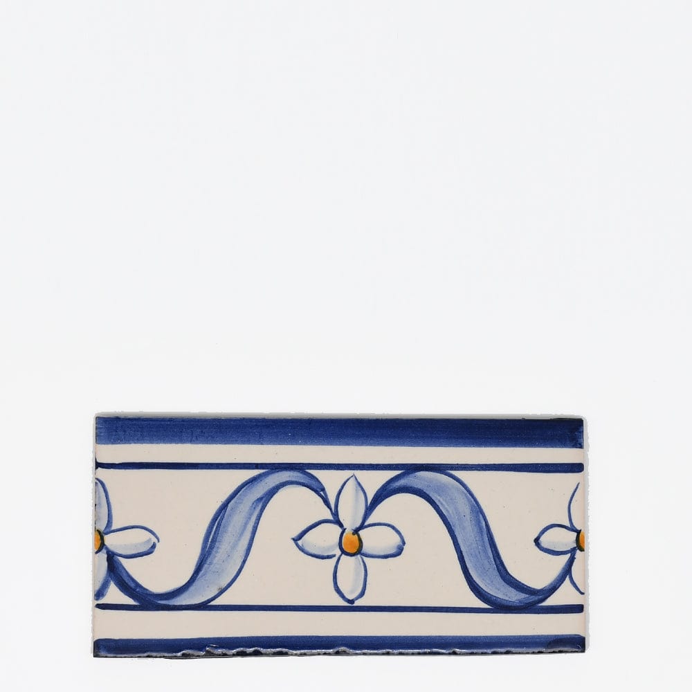luisa-paix-o-azulejos-frise-azulejo-15x7-5-cm-peinte-main image 1