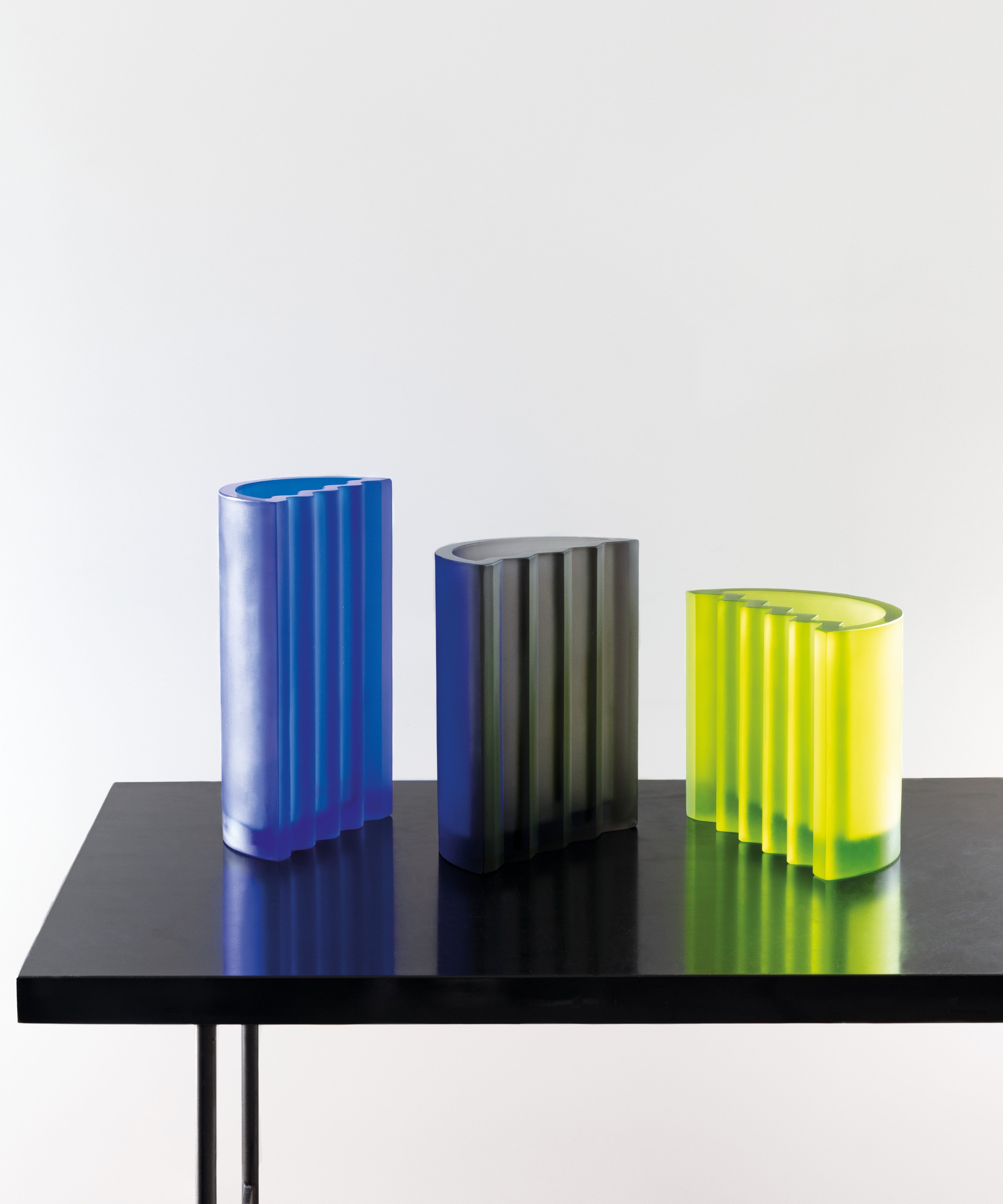 daum-art-cristal-zigzag-vase-cristal-gris-mm-300-ex image 3