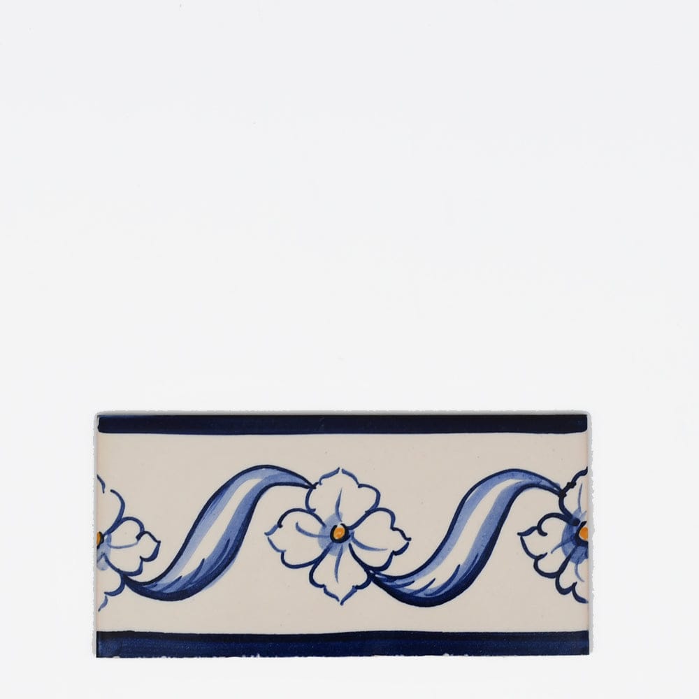 luisa-paix-o-frise-azulejo-15x7-5cm-fa-ence-peinte-main image 1
