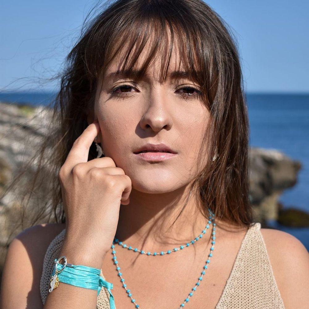 luisa-paix-o-bracelet-charms-turquoise-cordon-soie-100-cm image 2
