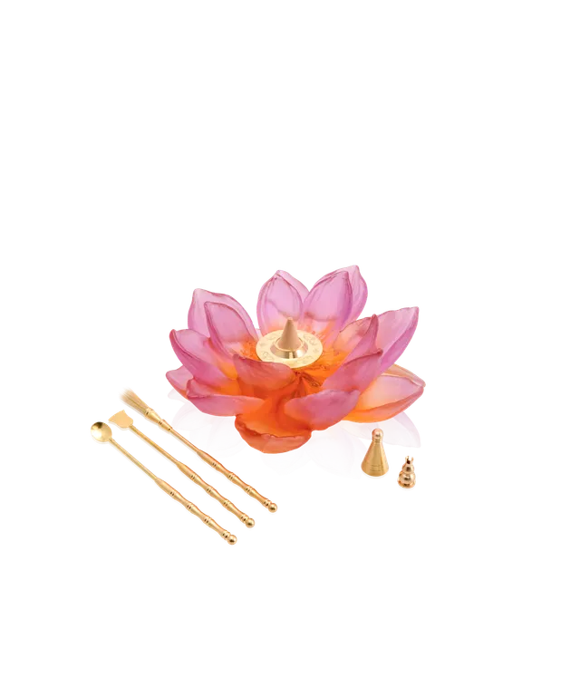 daum-jardin-de-lotus-porte-encens-cristal-ambre-rose image 1