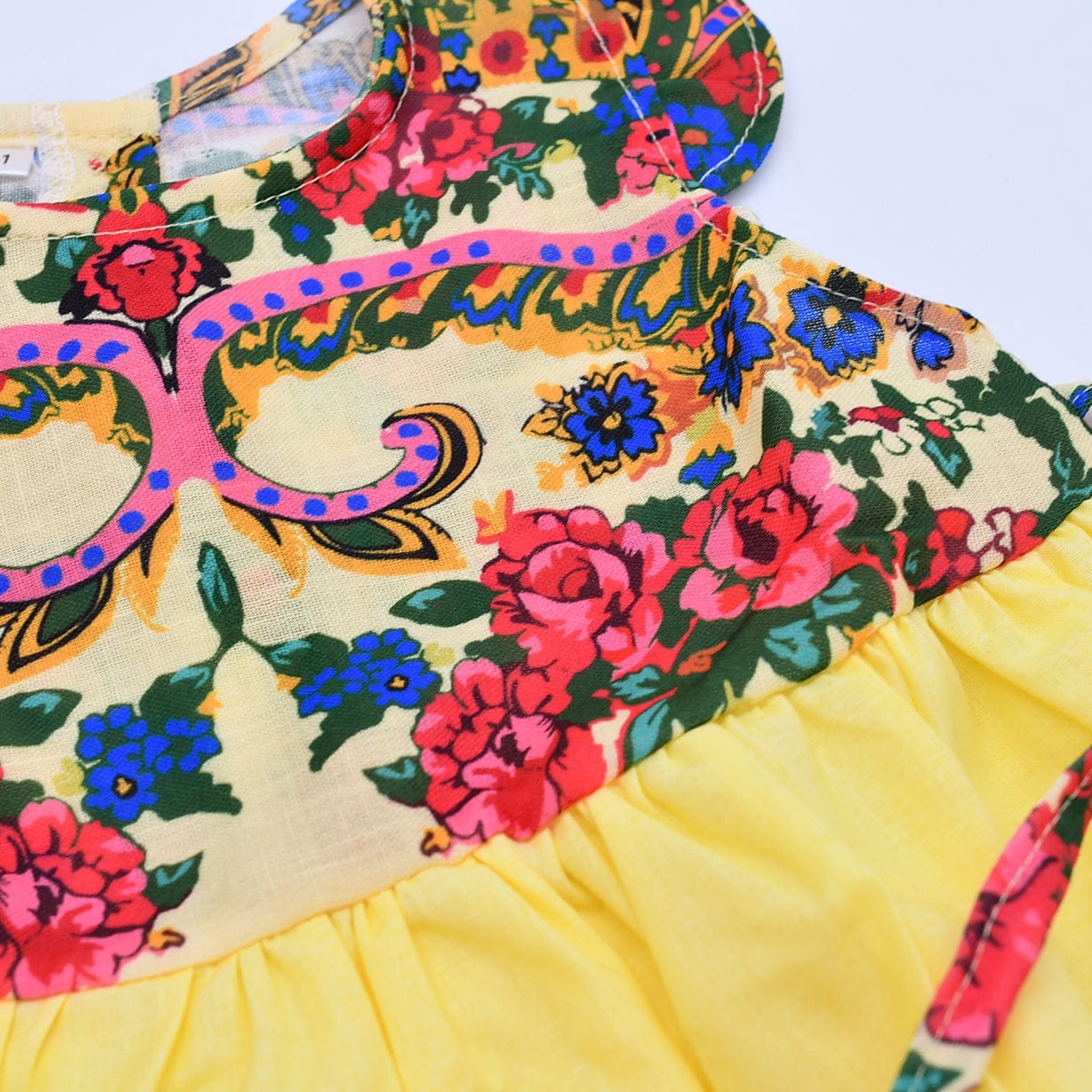 luisa-paix-o-viana-robe-enfant-coton-jaune-motifs image 4