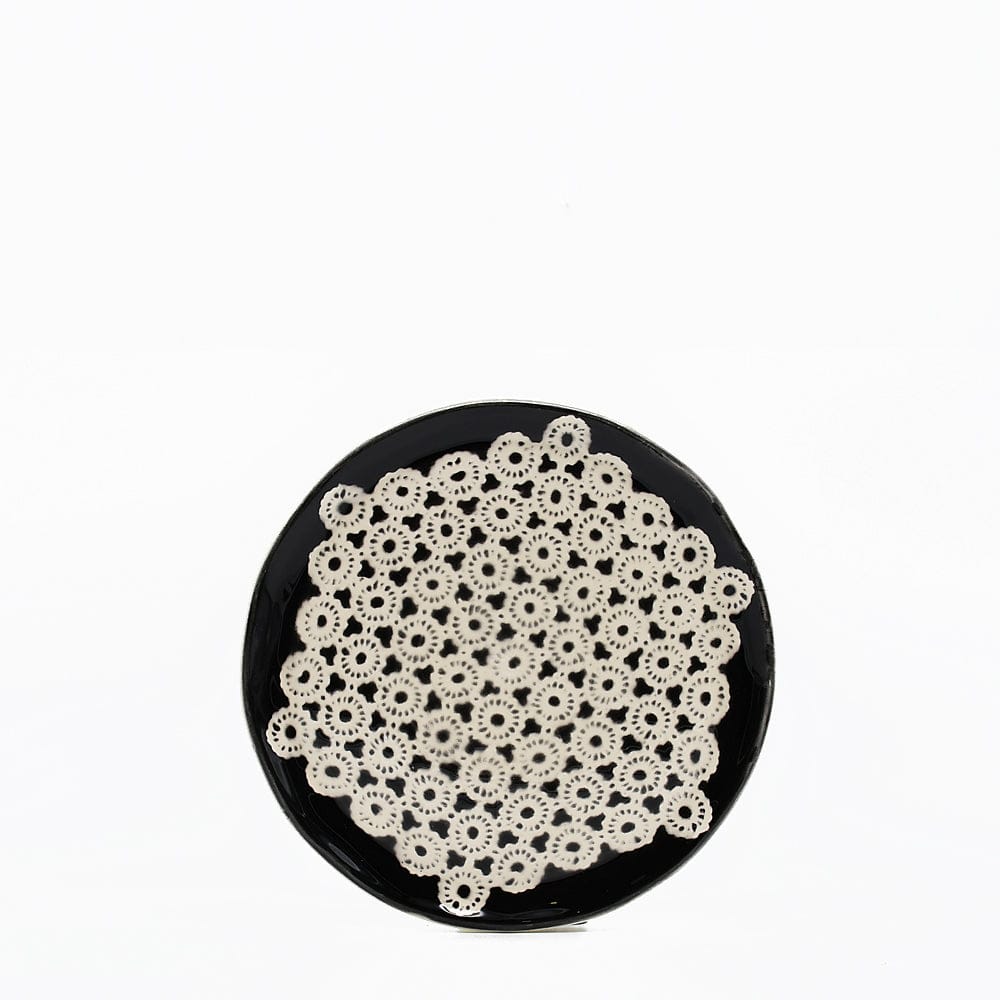luisa-paix-o-assiette-renda-noire-c-ramique-22-cm image 3