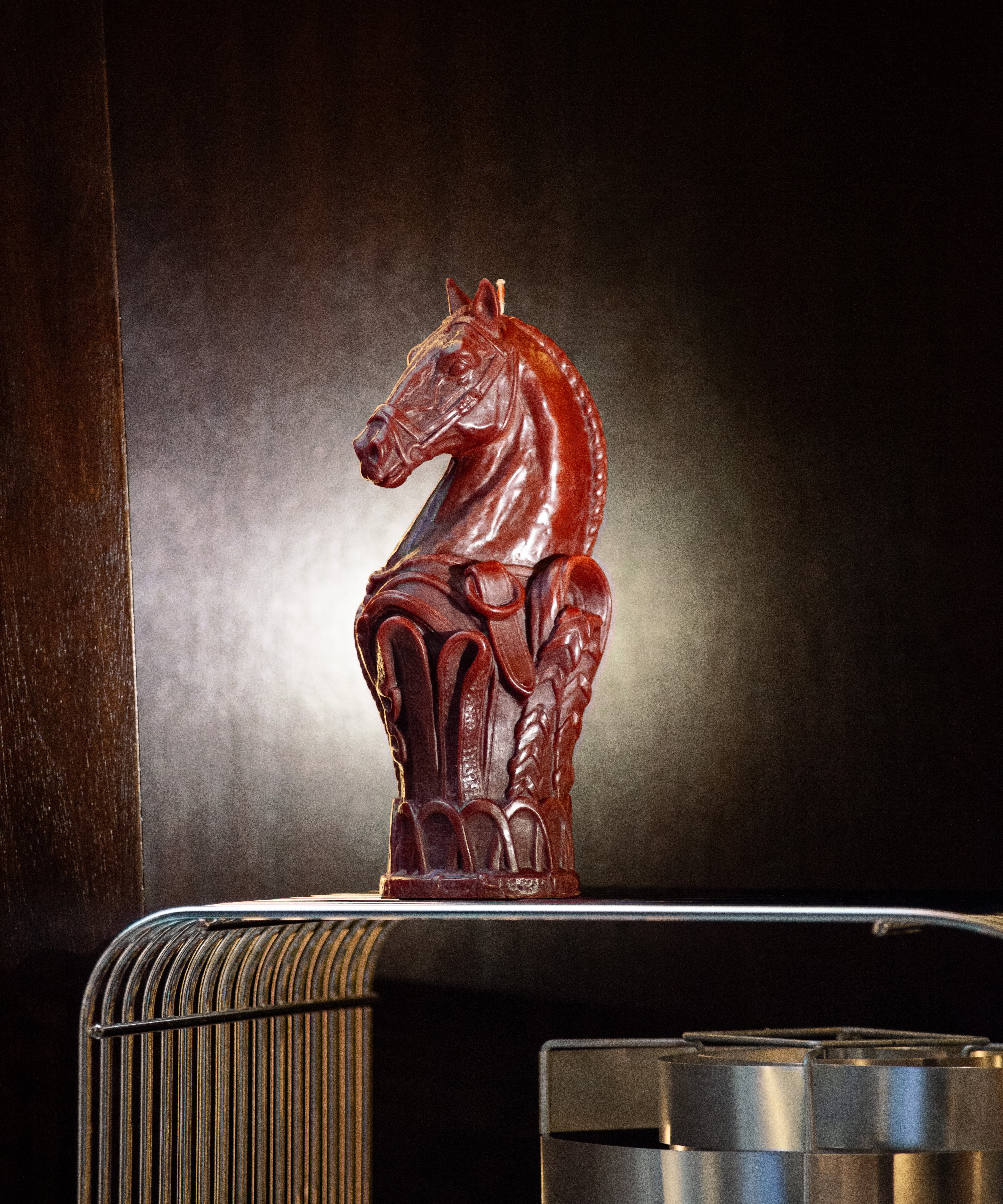 daum-r-ve-equestre-bougie-sculpt-e-cavalier-cuir-brun image 2
