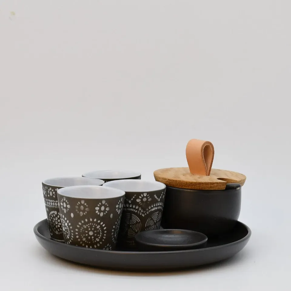 luisa-paix-o-lagoa-service-expresso-gr-s-gris-motif-1 image 1