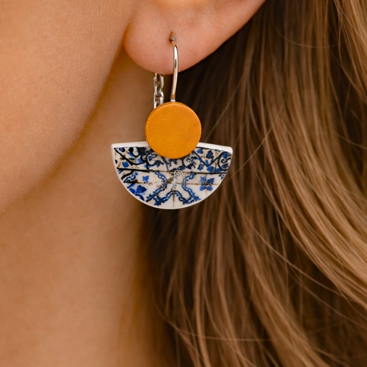 luisa-paix-o-azulejos-boucles-d-oreilles-c-ramique image 2