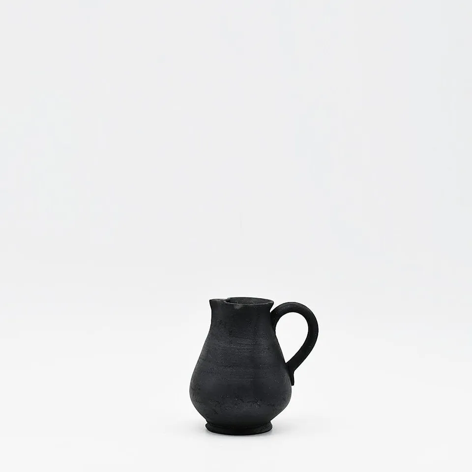 luisa-paix-o-pot-bisalh-es-terre-cuite-noire-9cm image 1