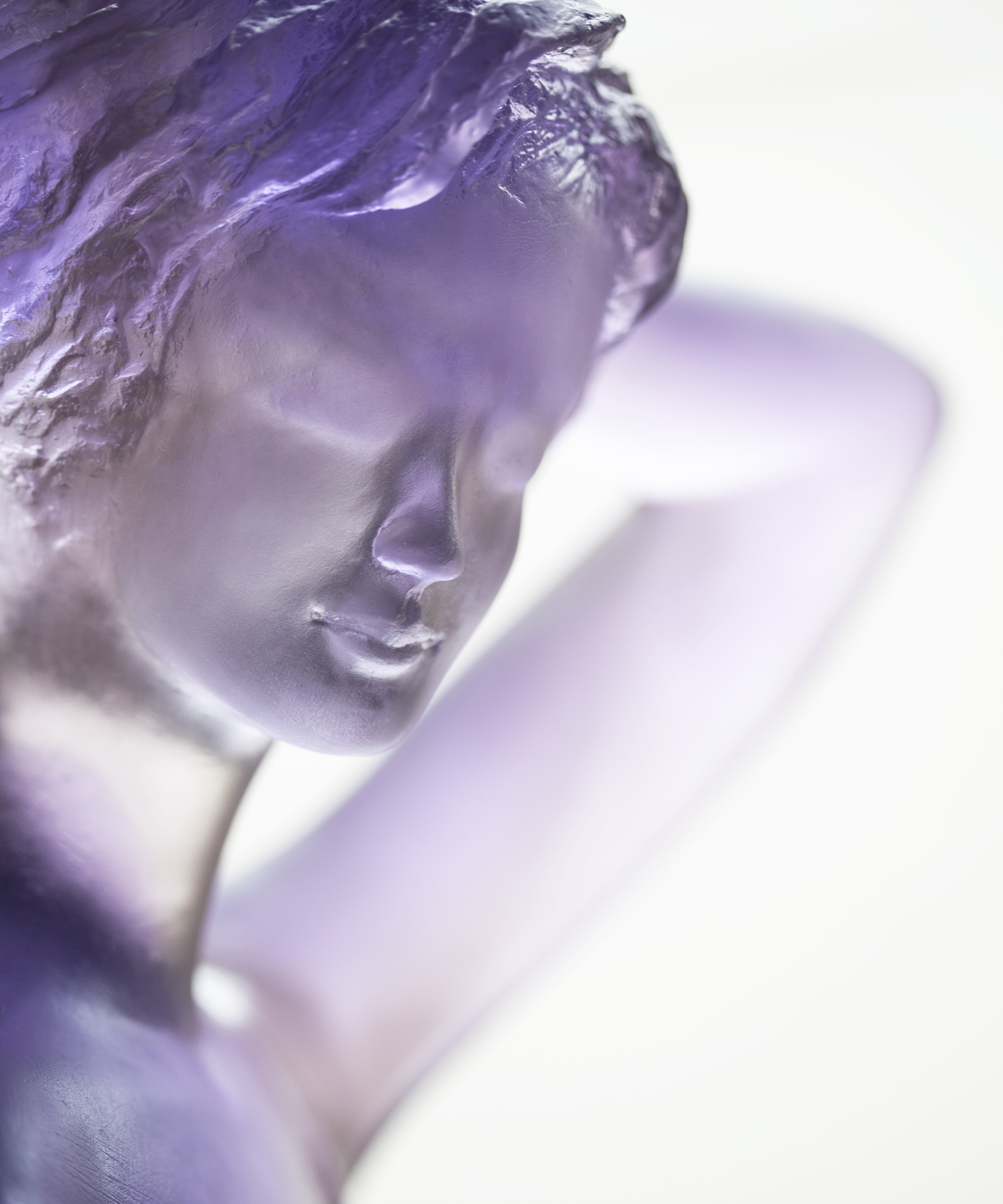 daum-in-s-sculpture-cristal-grise-violette-75-ex image 2
