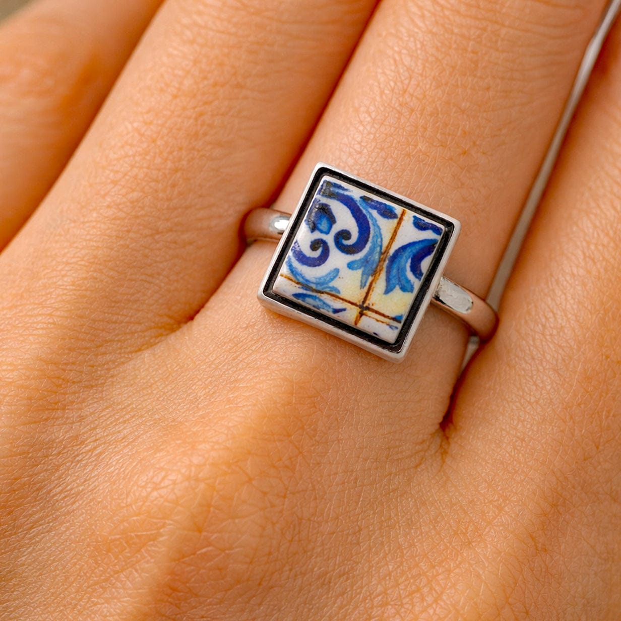 luisa-paix-o-bijoux-portugal-bague-azulejos-carr-e-1-5-cm image 2