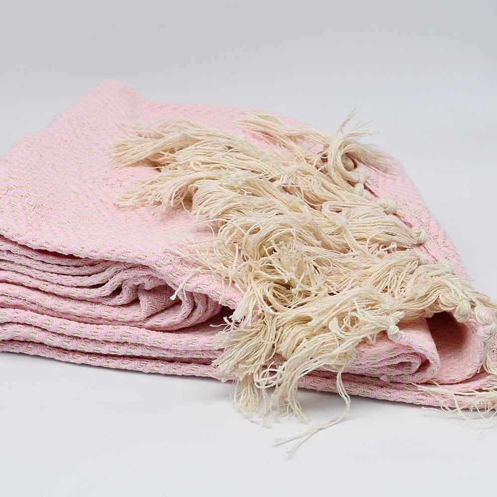 luisa-paix-o-chevrons-plaid-coton-rose-200x135cm-tiss image 3